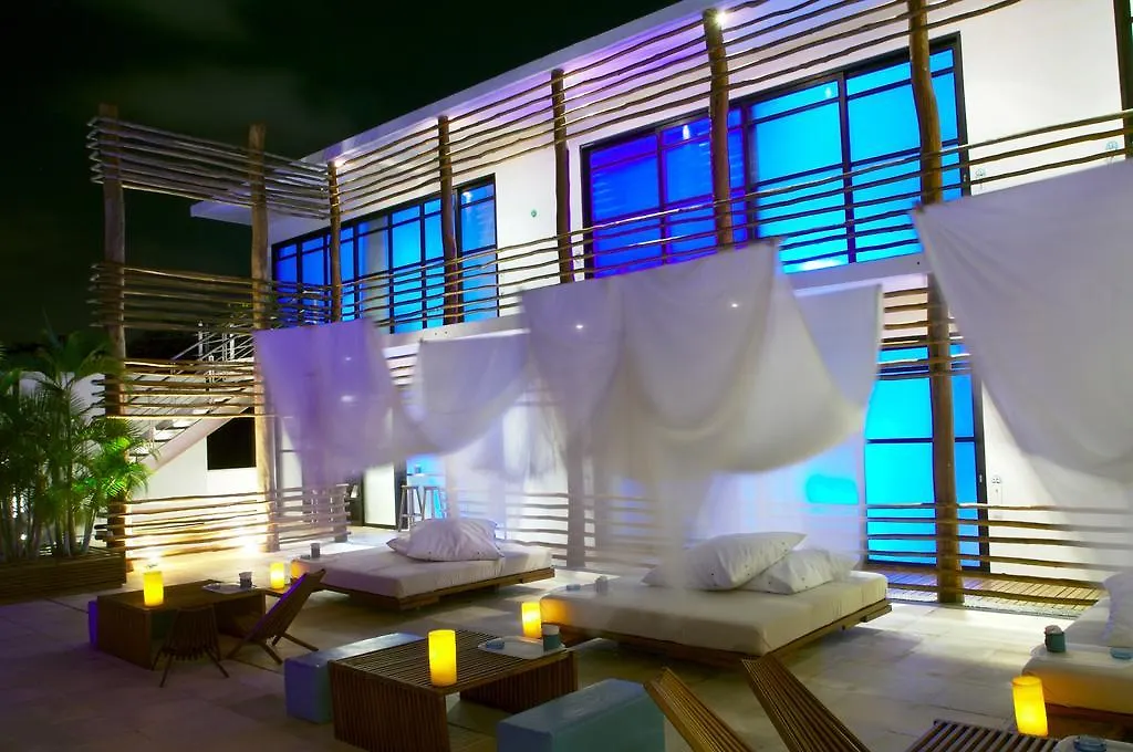 Deseo Hotel Playa del Carmen